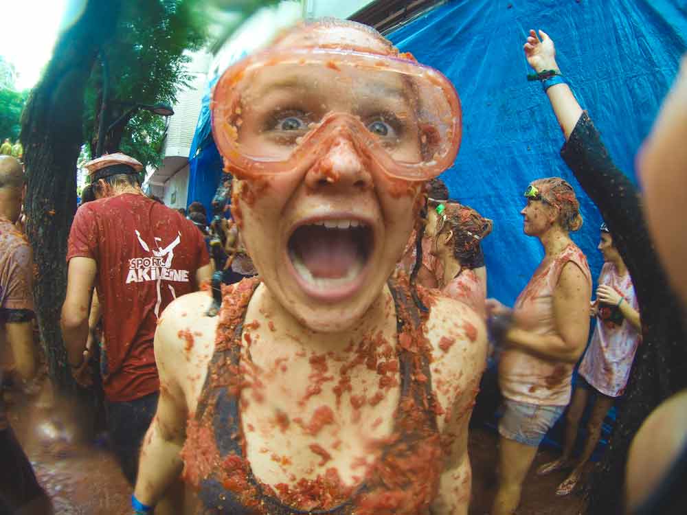 Tomatina: The funniest tomato war. 2