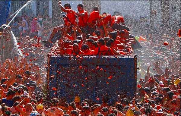 Tomatina: La guerra más divertida 5