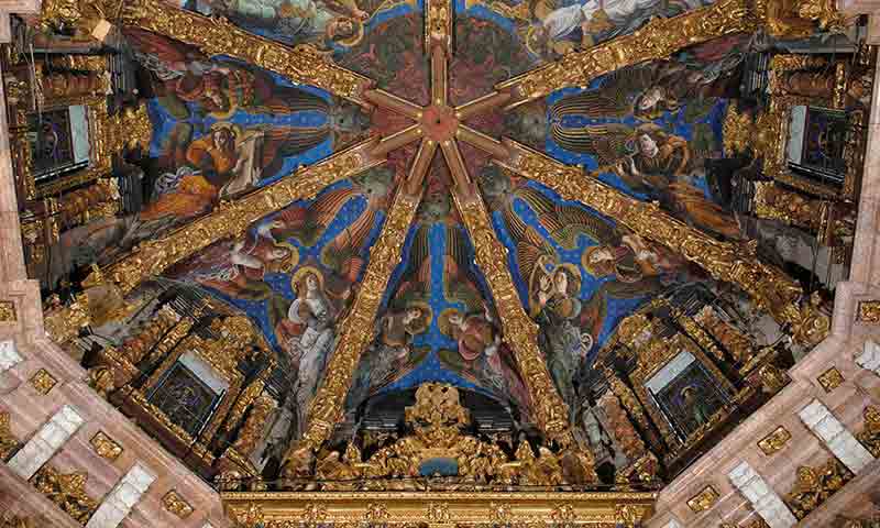 Valencia Cathedral: frescoes in the Main Altar